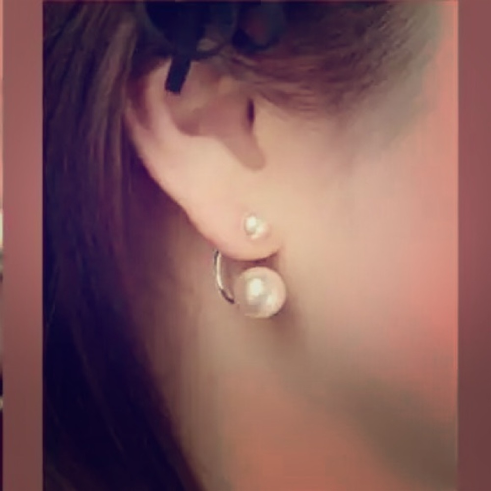 Double layer pearl hanging earrings